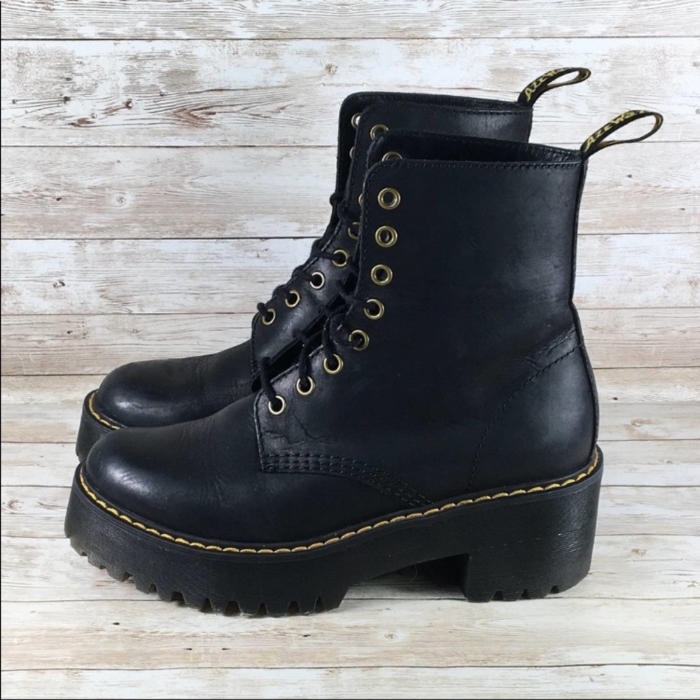Doc Martens Shriver HI Wyoming Leather Healed Boot